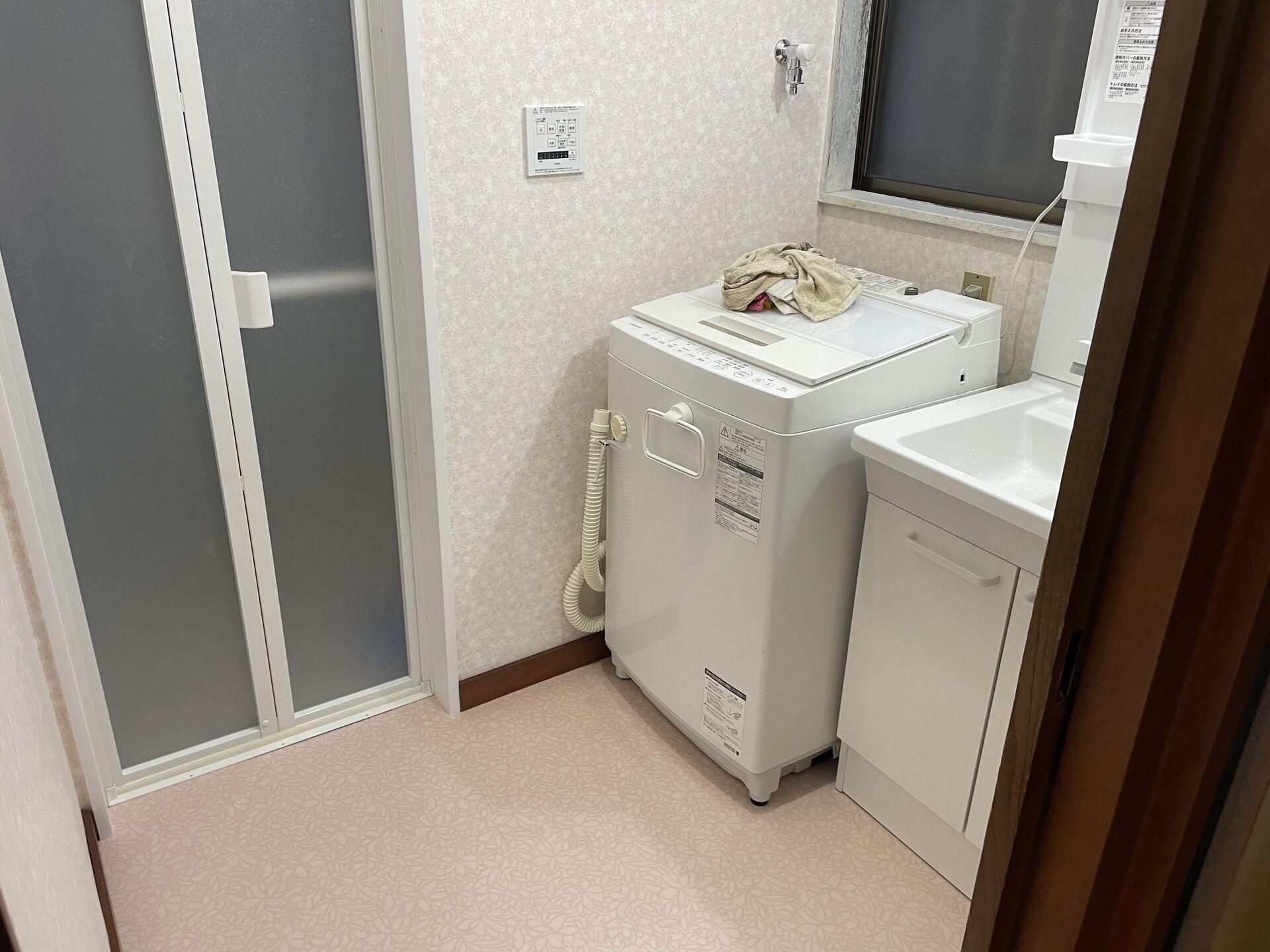 EF248E88-79EA-4215-8172-2A6711A38A23